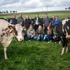 Gruppenfoto der Agriblogger bei der Milk.Fluencer E-Bike Tour
