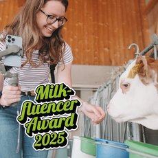 Influencerin mit Kälbchen