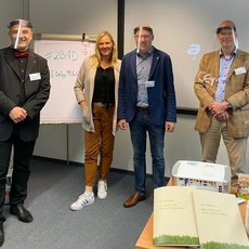 Anschaulich berichtete das Ehepaar Große Kintrup im PR-Volontärkurs Herne, wie sie die PR-Arbeit für ihren Milchhof aufgebaut und kontinuierlich weiterentwickelt haben