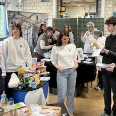 Mehrere Stände bei der Ausbildungsmesse in Grefrath