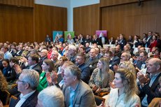 Publikum bei NW Milchtreff