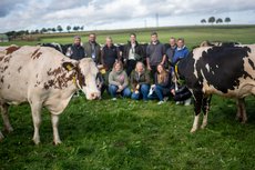 Gruppenfoto der Agriblogger bei der Milk.Fluencer E-Bike Tour