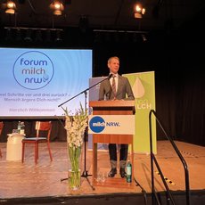 Grußwort beim Forum Milch NRW von Dr. Martin Berges, Staatsekretär im Ministerium für Landwirtschaft und Verbraucherschutz des Landes Nordrhein-Westfalen. 