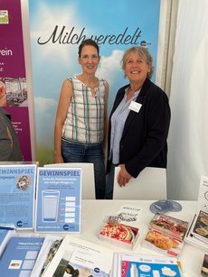 Standbetreuung des LV Milch Standes beim NRW Tag 2026