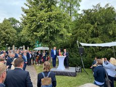 Eröffnung des Begegnungsabends durch NRW-Landwirtschaftsministerin Silke Gorissen