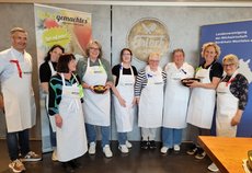 vl.n.r.: Tobias Ortkras, Sarah Brameyer, Katrin Wagner, Cornelia Langreck, Victoria Puntus, Marianne Giese, Hildegard Hansmann Machula, Bettina Pröbsting, Iris Niermeyer