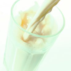 Milchstrahl ins Glas