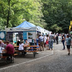 Gedränge bei den Ständen zu Umwelt, Natur und Landwirtschaft