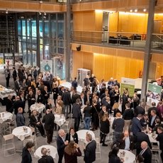 Netzwerken beim Nordwestdeutschen Milchtreff 2024 in Berlin