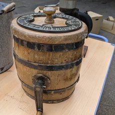 Butterfass wird katalogisiert