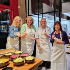 v.l.n.r.: Team ROT -  Martina Warnken (Landköchin), Cornelia Langreck (Landköchin), Christiane Heuckmann (Junge Landfrauen Gütersloh), Kathrin Wagner (Tafel Gütersloh)